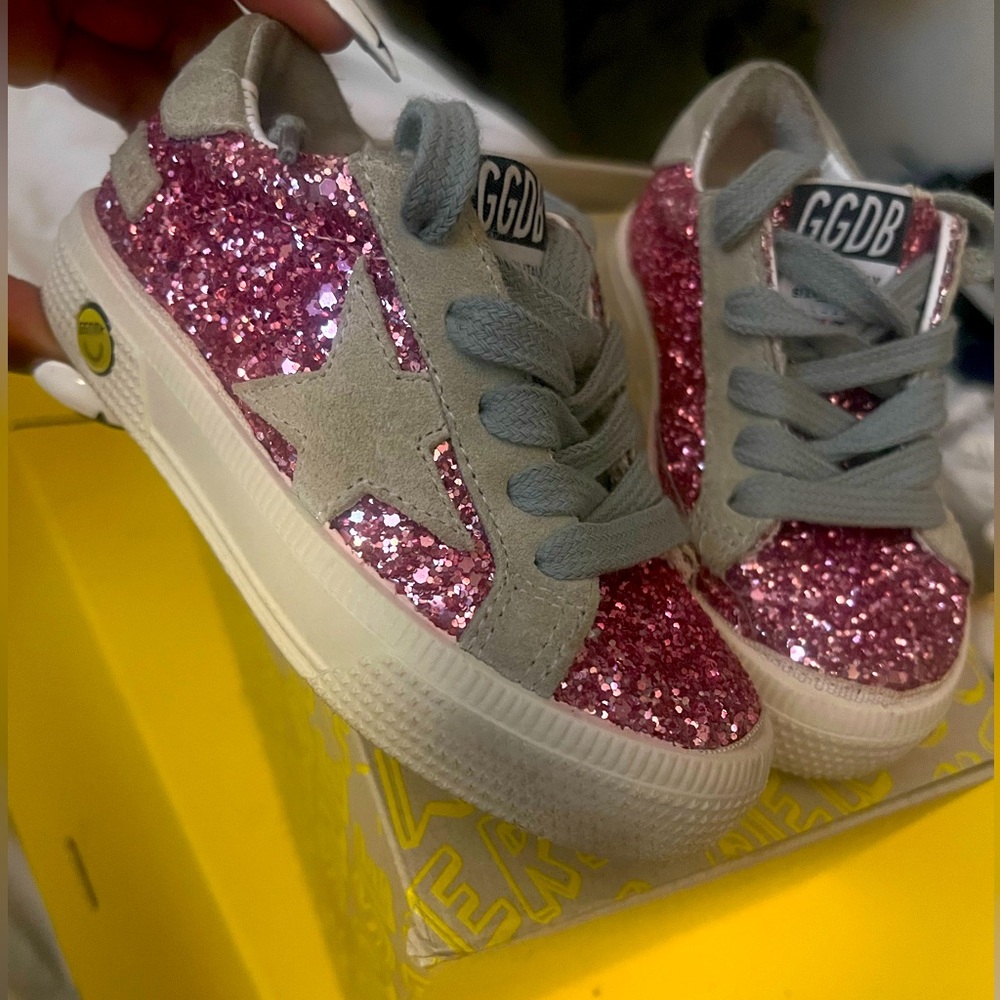 GOLDEN GOOSE SNEAKERS LIKE NEW